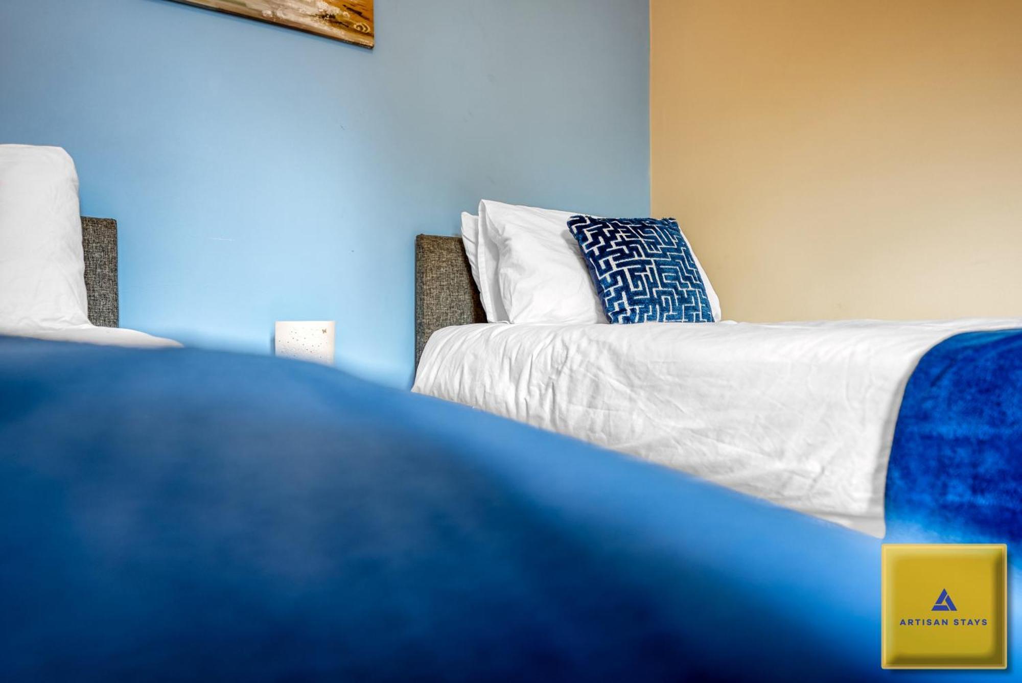 4 Bedroom, 6 Beds, 3 Bathrooms, Near Nec & Birmingham Airport, Business, Contractor And Family Friendly, Free Wi-Fi, Free Parking Coventry Exterior foto
